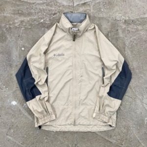 90-00&#039;s Columbia Sportswear Co. Ripstop Nylon Jacket