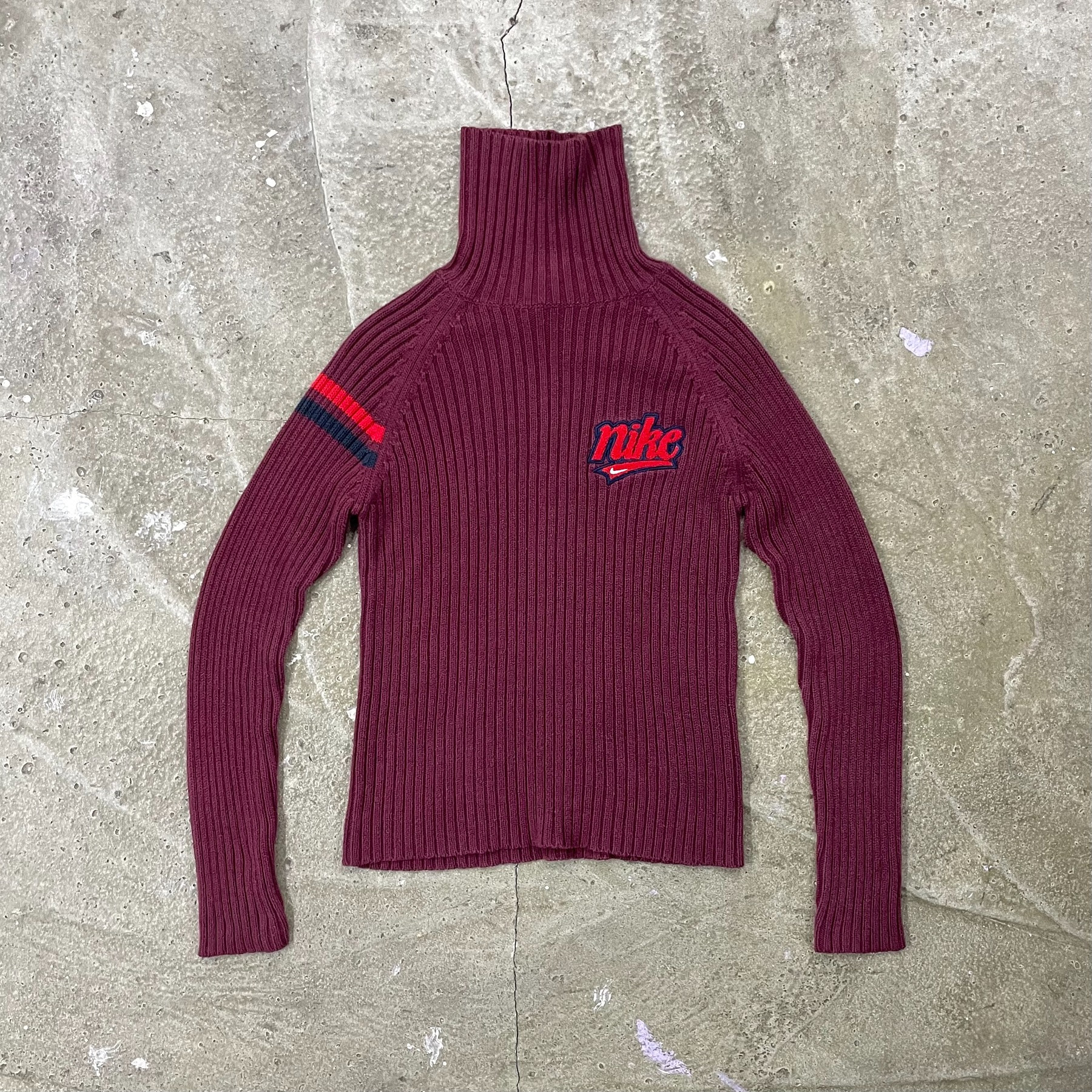 00&#039;s NIKE Turtle Neck Sweater - Size M