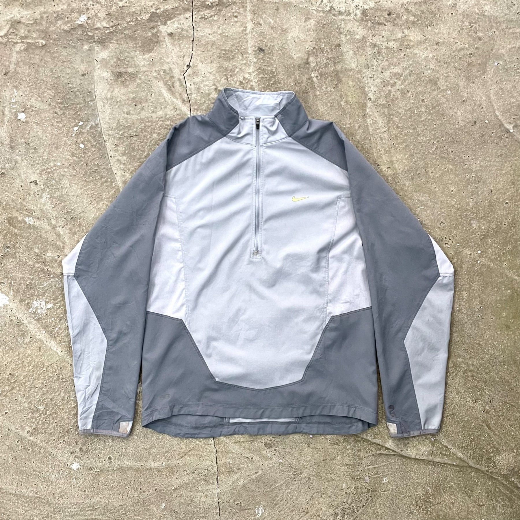 00&#039;s NIKE DRI-FIT Packable Pullover - M