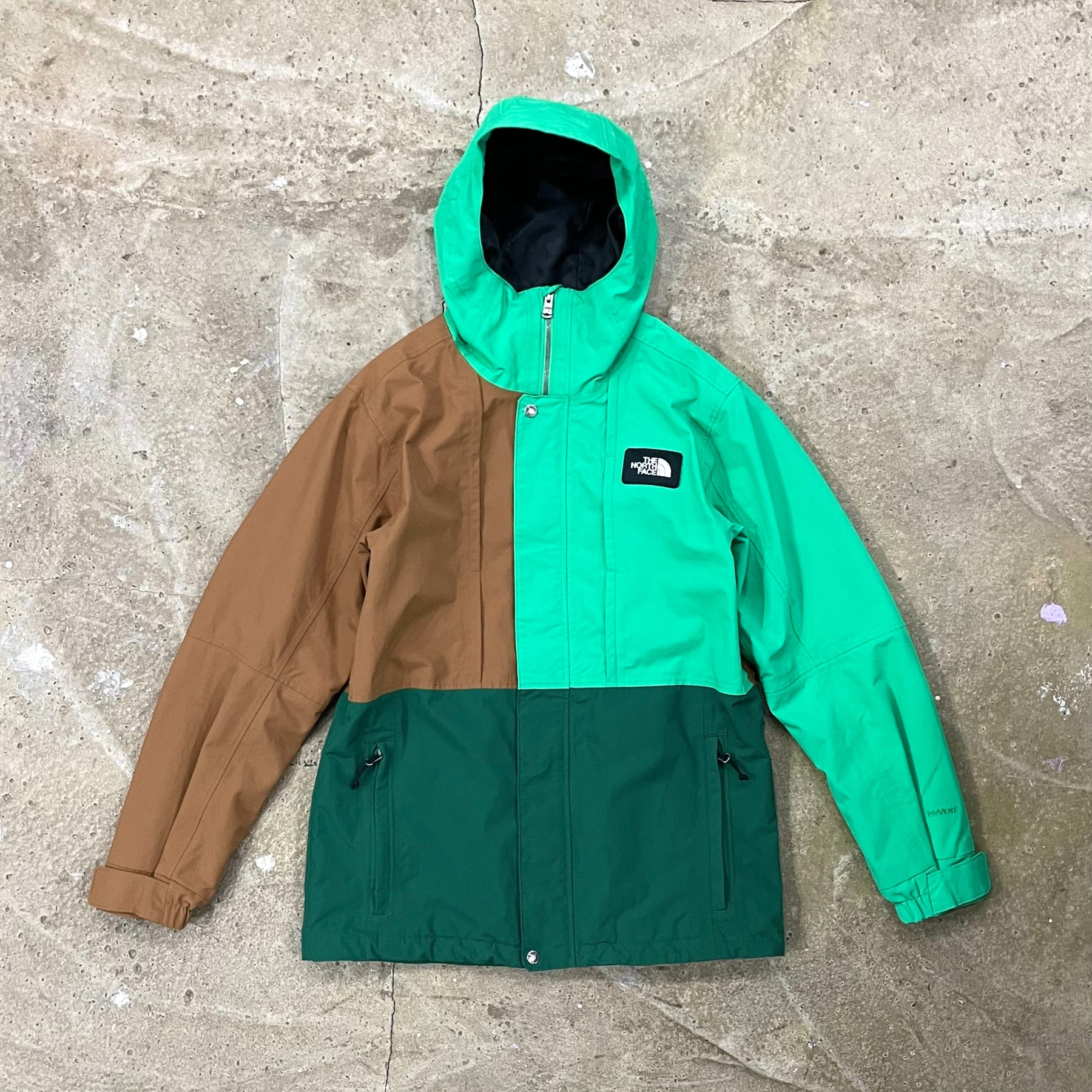 The North Face HyVent Color Block Jacket - M