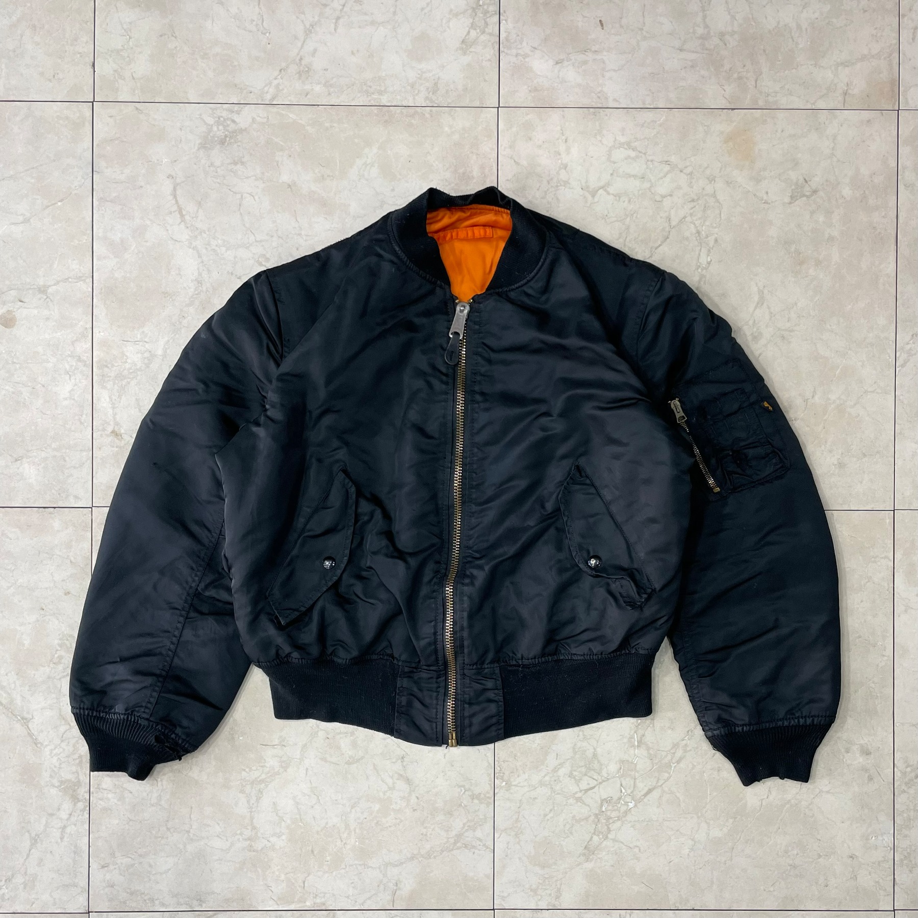 Alpha Industries MA-1 (Made in USA) - M